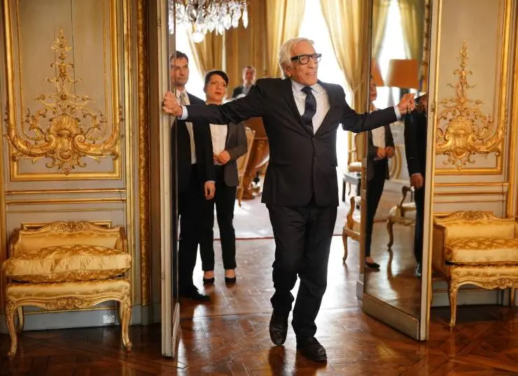 Неувольняемый (2022) через торрент скачать Неувольняемый (2022) фильм через торрент скачать