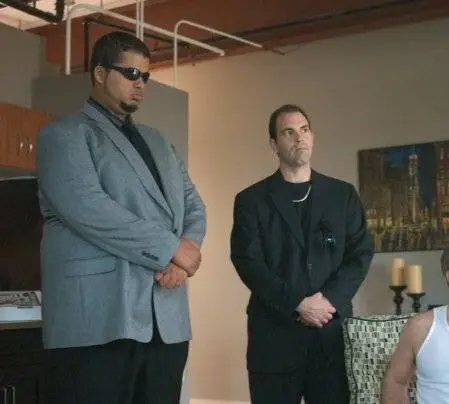 Коллектор (2010) через торрент бесплатно Коллектор (2010) фильм через торрент бесплатно