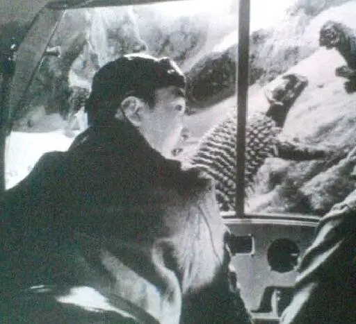 Годзилла снова нападает (1955) через торрент скачать Годзилла снова нападает (1955) фильм через торрент скачать