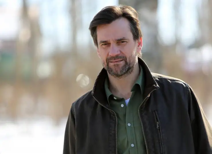 Место силы (2022) через торрент скачать Место силы (2022) сериал через торрент скачать