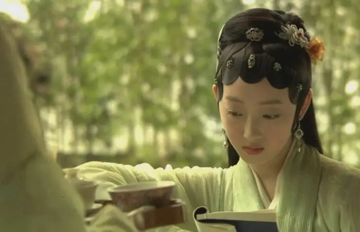 Сон в Красном тереме (2010) через торрент бесплатно Сон в Красном тереме (2010) сериал через торрент бесплатно