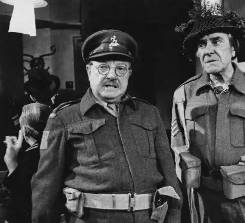 Папашина армия (1968) через торрент бесплатно Папашина армия (1968) сериал через торрент бесплатно