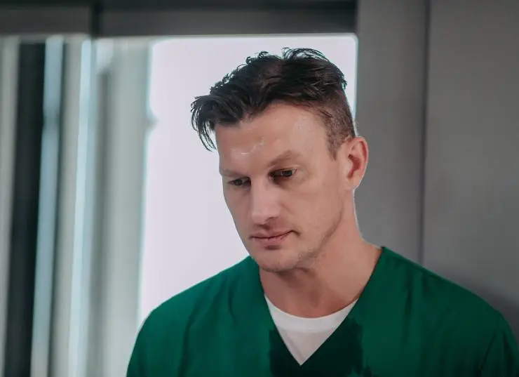 Дождь на исходе лета (2024) через торрент бесплатно Дождь на исходе лета (2024) сериал через торрент бесплатно