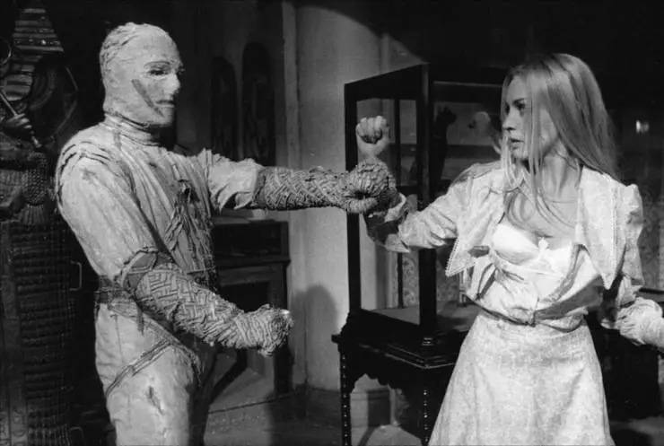 Саван мумии (1967) через торрент скачать Саван мумии (1967) фильм через торрент скачать