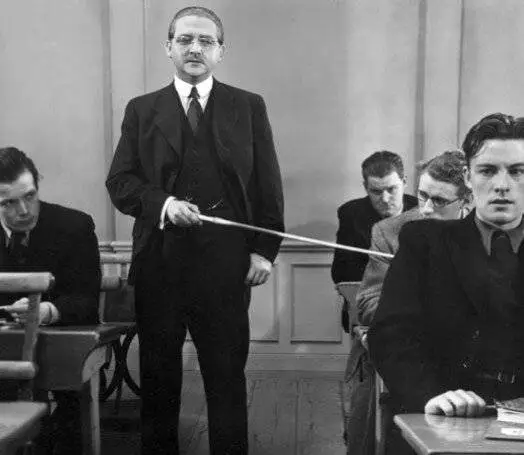 Травля (1944) через торрент скачать Травля (1944) фильм через торрент скачать