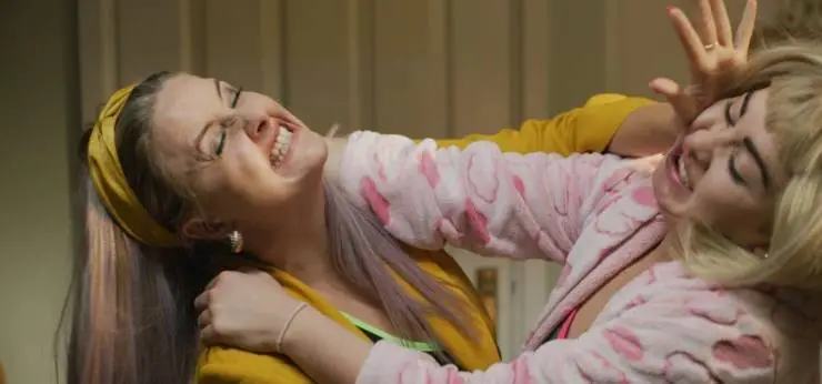 Смертельные порезы (2021) через торрент бесплатно Смертельные порезы (2021) фильм через торрент бесплатно