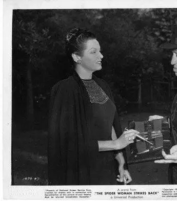 Возвращение женщины-паука (1946) через торрент скачать Возвращение женщины-паука (1946) фильм через торрент скачать