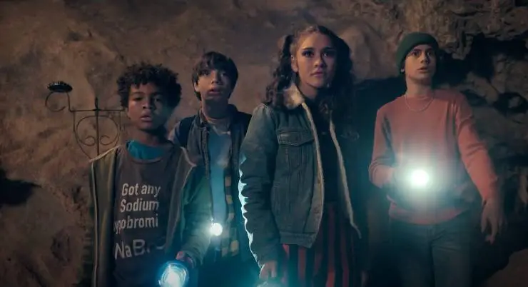 Ночь в магазине ужастиков (2022) через торрент бесплатно Ночь в магазине ужастиков (2022) фильм через торрент бесплатно