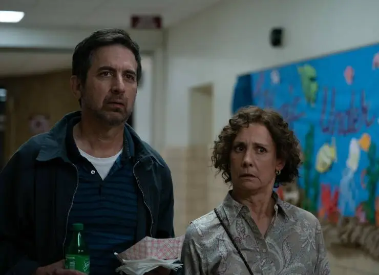 Где-то в Куинсе (2022) через торрент скачать Где-то в Куинсе (2022) фильм через торрент скачать