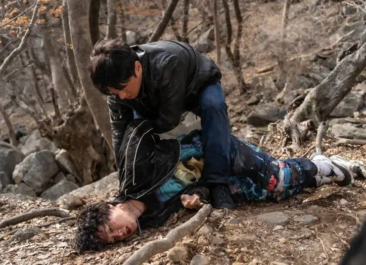 В теле убийцы (2023) через торрент скачать В теле убийцы (2023) фильм через торрент скачать