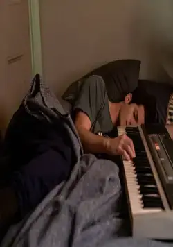 Тик-так... БУМ! (2021) через торрент бесплатно Тик-так... БУМ! (2021) фильм через торрент бесплатно