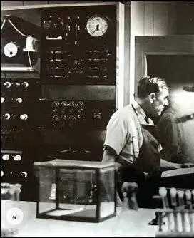 Тарантул (1955) в хорошем качестве через торрент Тарантул (1955) фильм в хорошем качестве через торрент