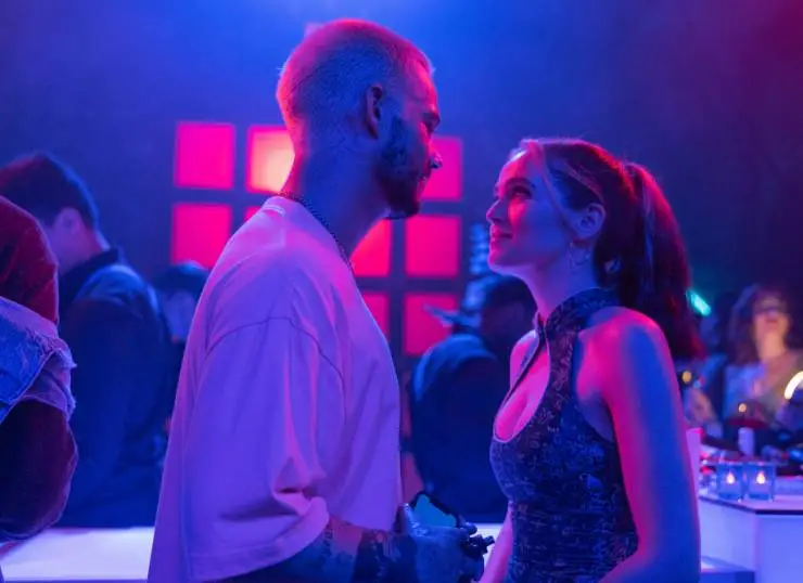 Не в порядке (2022) через торрент бесплатно Не в порядке (2022) фильм через торрент бесплатно