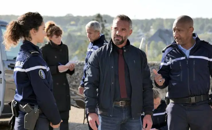 Пропавшая в Амбуазе (2022) через торрент скачать Пропавшая в Амбуазе (2022) фильм через торрент скачать