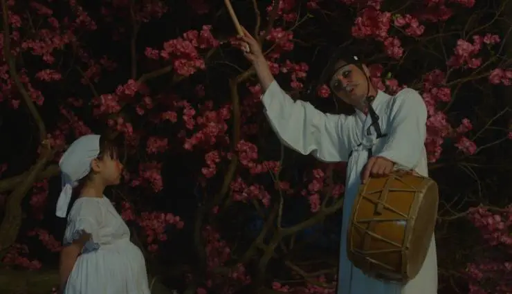 Песни цикад (2022) через торрент скачать Песни цикад (2022) фильм через торрент скачать