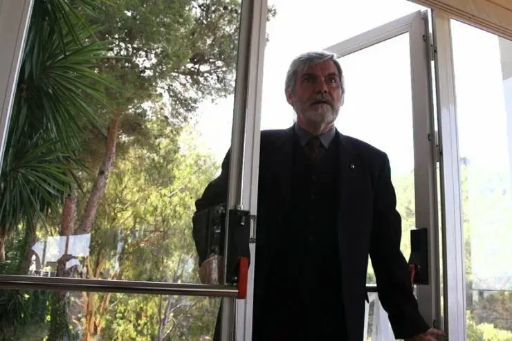 Аль Перейра против девушек-аллигаторов (2012) через торрент бесплатно Аль Перейра против девушек-аллигаторов (2012) фильм через торрент бесплатно