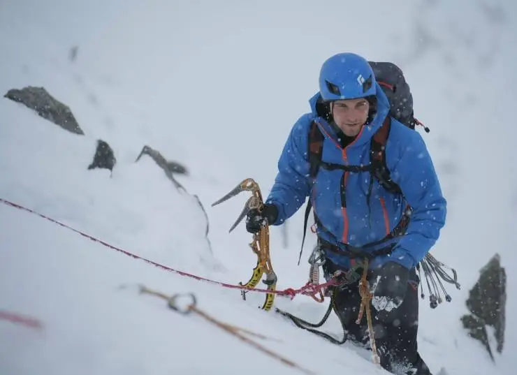 Вершина страха (2022) в хорошем качестве через торрент Вершина страха (2022) фильм в хорошем качестве через торрент