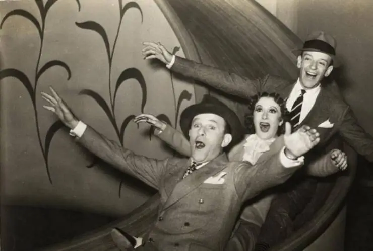 Девичьи страдания (1937) через торрент скачать Девичьи страдания (1937) фильм через торрент скачать