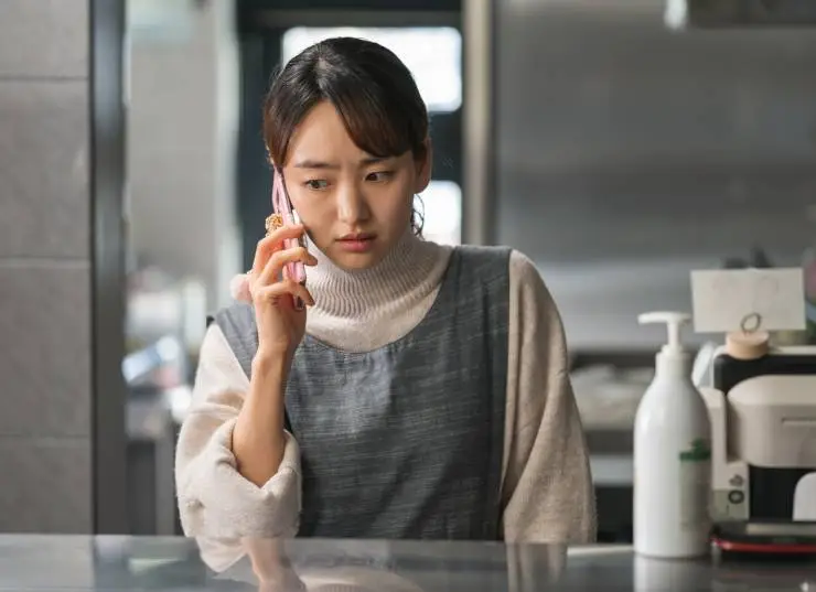 Грязные миллионы (2021) через торрент скачать Грязные миллионы (2021) фильм через торрент скачать