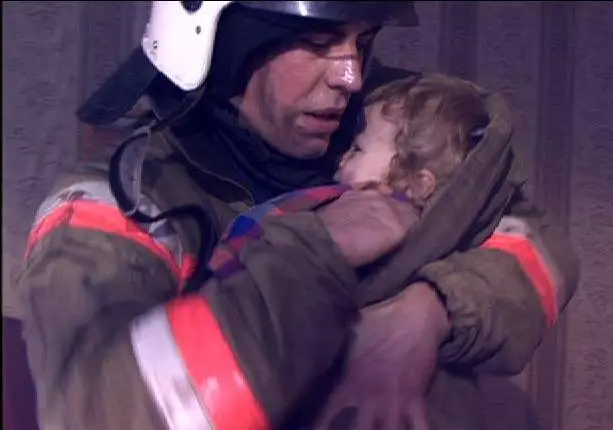 Свой-Чужой (2008) через торрент скачать Свой-Чужой (2008) фильм через торрент скачать