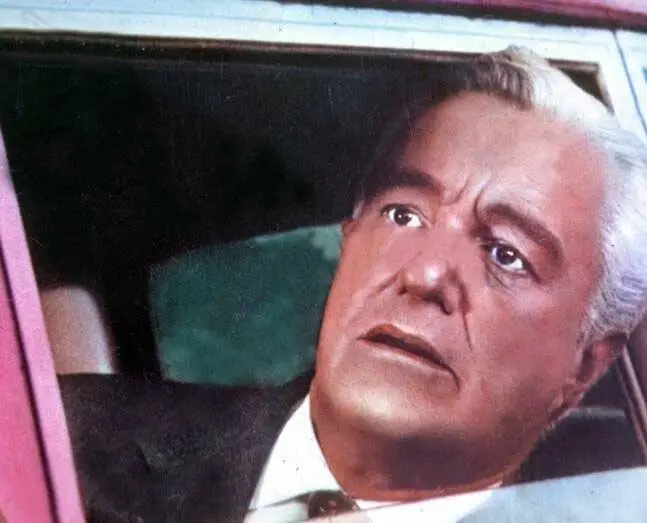 Уличный регулировщик (1960) через торрент бесплатно Уличный регулировщик (1960) фильм через торрент бесплатно