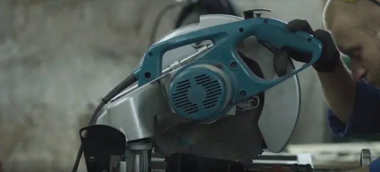 Руками (2022) в хорошем качестве через торрент Руками (2022) фильм в хорошем качестве через торрент