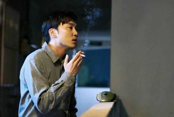 Одиночки (2021) через торрент скачать Одиночки (2021) фильм через торрент скачать