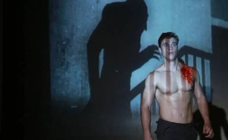 Вампиров не существует (2020) через торрент скачать Вампиров не существует (2020) фильм через торрент скачать