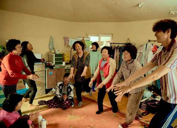 Сияющий момент (2020) через торрент скачать Сияющий момент (2020) фильм через торрент скачать