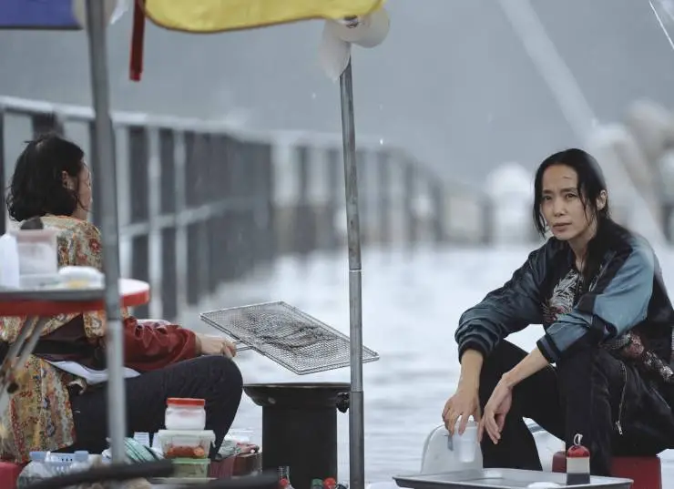 Револьвер (2024) через торрент скачать Револьвер (2024) фильм через торрент скачать