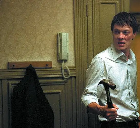 Другая дверь (2005) через торрент бесплатно Другая дверь (2005) фильм через торрент бесплатно