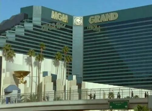 Мои 5 жён (2000) через торрент бесплатно Мои 5 жён (2000) фильм через торрент бесплатно