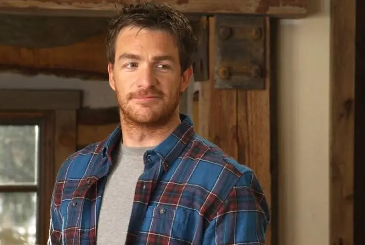 Прекрасное чудовище (2013) через торрент скачать Прекрасное чудовище (2013) фильм через торрент скачать