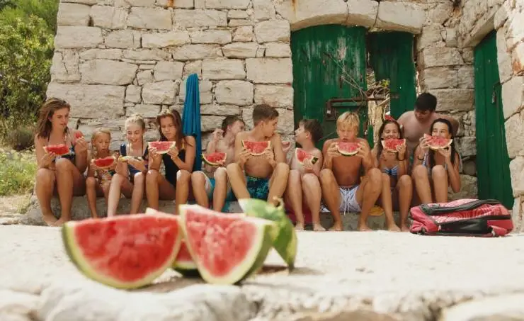 Лето, когда я научилась летать (2022) через торрент скачать Лето, когда я научилась летать (2022) фильм через торрент скачать