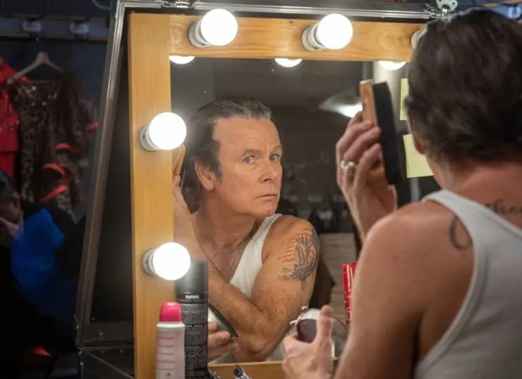 Парни не танцуют (2022) через торрент скачать Парни не танцуют (2022) фильм через торрент скачать