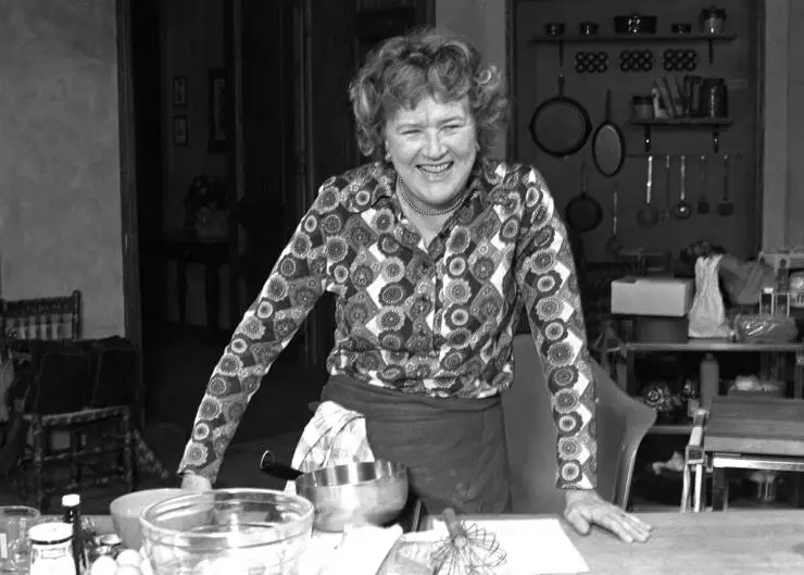 Джулия (2021) через торрент бесплатно Джулия (2021) фильм через торрент бесплатно