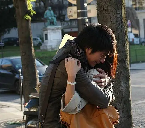 Я должен купить новые туфли (2012) через торрент скачать Я должен купить новые туфли (2012) фильм через торрент скачать