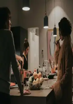 Идеальные друзья (2023) через торрент скачать Идеальные друзья (2023) фильм через торрент скачать