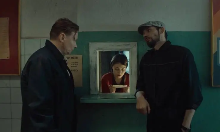 Красиво жить (2019) через торрент скачать Красиво жить (2019) фильм через торрент скачать