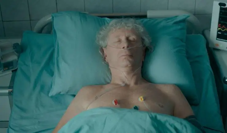 Особенности национальной больницы (2024) через торрент скачать Особенности национальной больницы (2024) фильм через торрент скачать