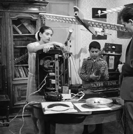 Жил певчий дрозд (1970) через торрент скачать Жил певчий дрозд (1970) фильм через торрент скачать