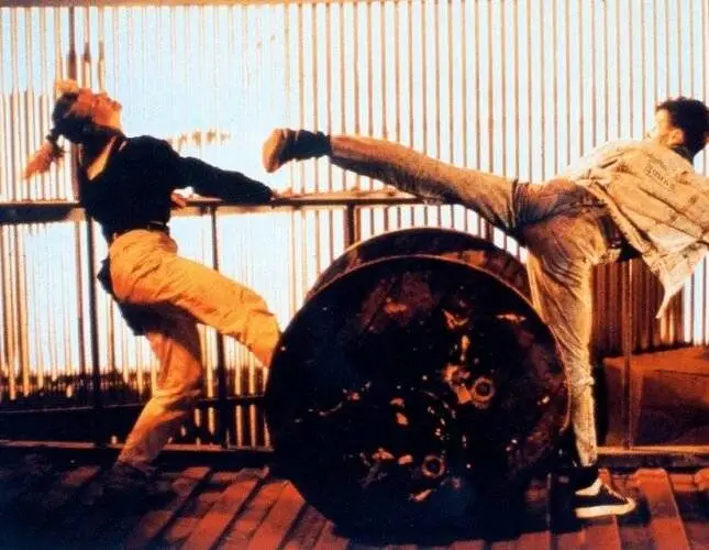 Над законом 2. Ярость блондинки (1989) в хорошем качестве через торрент Над законом 2. Ярость блондинки (1989) фильм в хорошем качестве через торрент