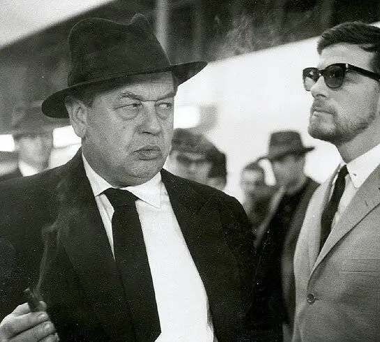 Конец агента W4C (при содействии собаки пана Фоустки) (1967) через торрент скачать Конец агента W4C (при содействии собаки пана Фоустки) (1967) фильм через торрент скачать