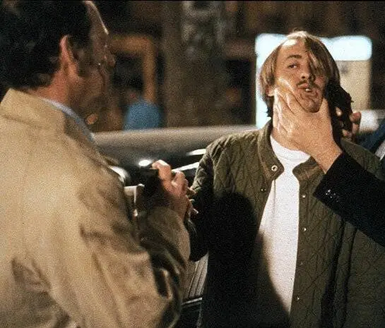 Война полиций (1979) через торрент бесплатно Война полиций (1979) фильм через торрент бесплатно