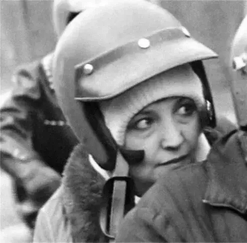 Чаша терпения (1989) через торрент скачать Чаша терпения (1989) фильм через торрент скачать