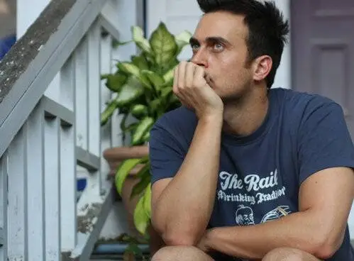 Лужайка (2011) через торрент скачать Лужайка (2011) фильм через торрент скачать