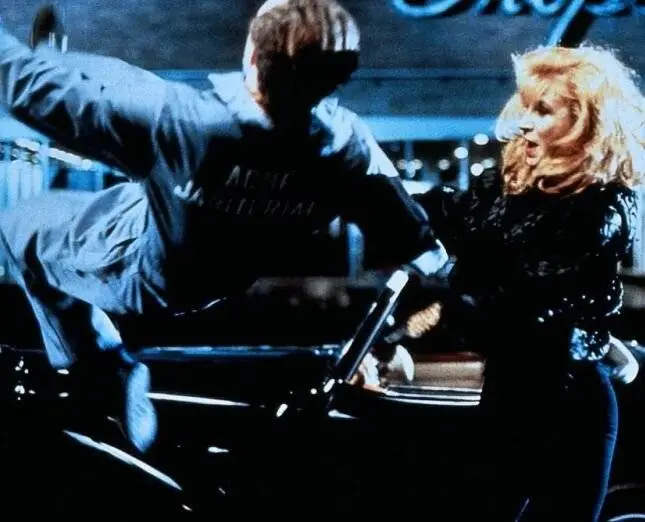 Поспешное бегство 2 (1994) в хорошем качестве через торрент Поспешное бегство 2 (1994) фильм в хорошем качестве через торрент