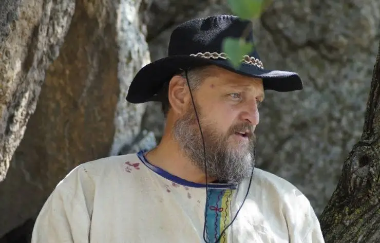 Тайник красных камней (2015) в хорошем качестве через торрент Тайник красных камней (2015) фильм в хорошем качестве через торрент