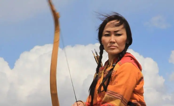 Тайник красных камней (2015) через торрент скачать Тайник красных камней (2015) фильм через торрент скачать