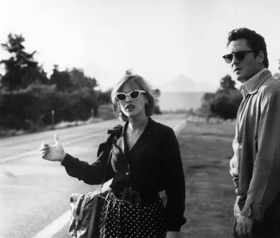 Впереди одни неприятности (1992) через торрент бесплатно Впереди одни неприятности (1992) фильм через торрент бесплатно